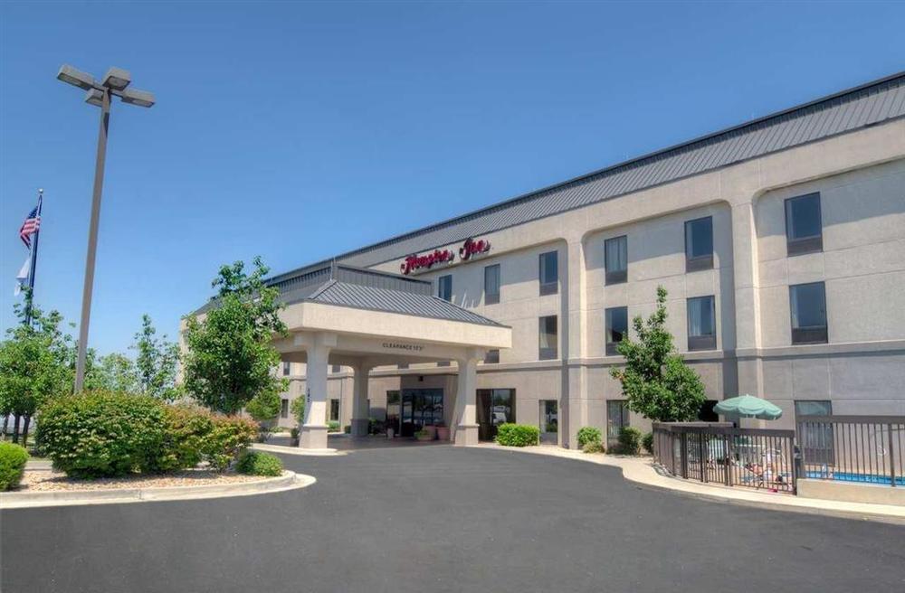 Hampton Inn Saint Robert Zewnętrze zdjęcie