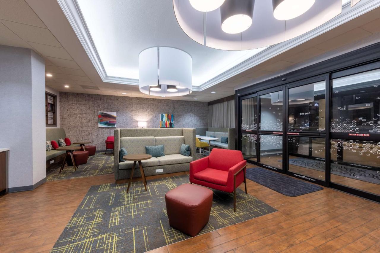 Hampton Inn Saint Robert Zewnętrze zdjęcie