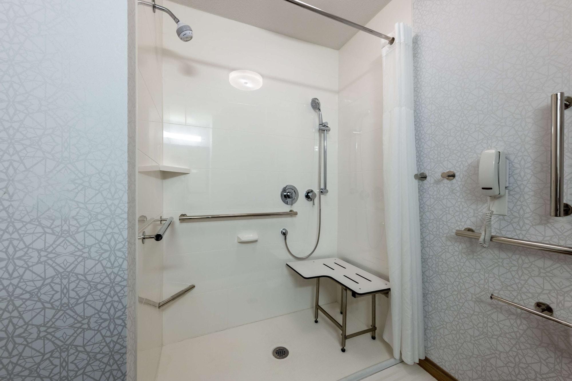 Hampton Inn Saint Robert Zewnętrze zdjęcie